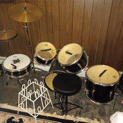 Full 5 Pice Drum Set 