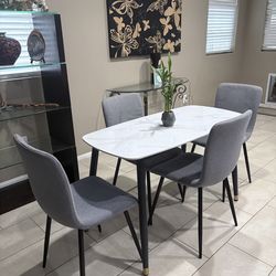 Dining set 4 chairs + table $120 OBO