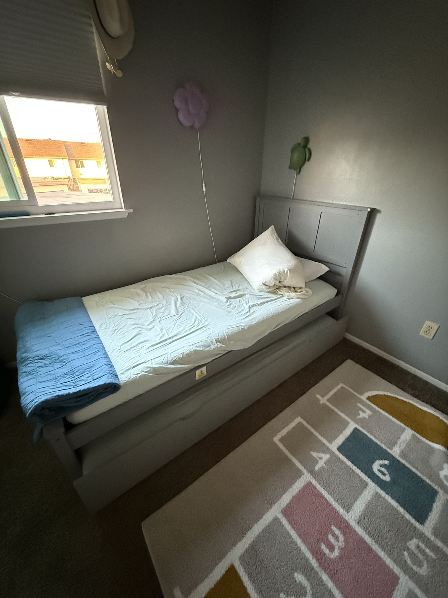 Twin Pull Out Bed (mattress NOT included)