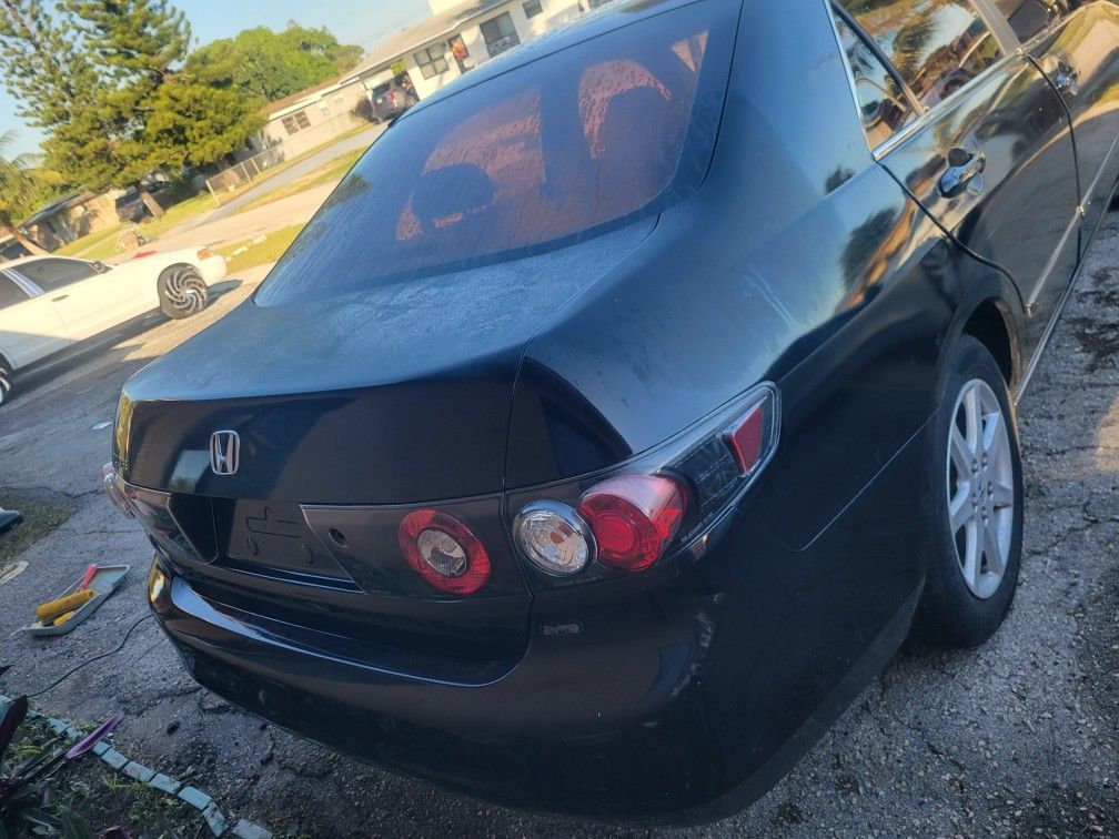 Classic 03 Honda Acccord