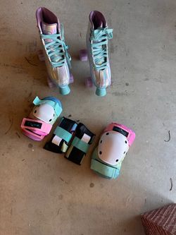 Adjustable Kids Roller Skates + Eight Ball Matching Pad Set (Size 3-6)