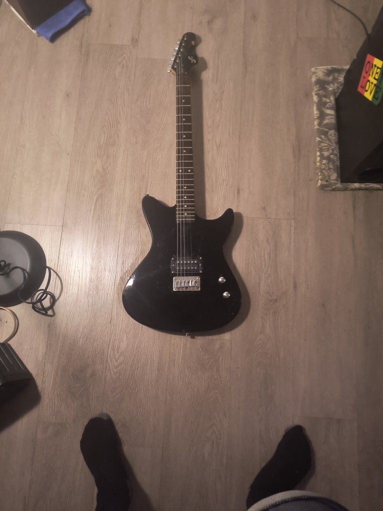 2009 First Act Guitar Model Number ME431