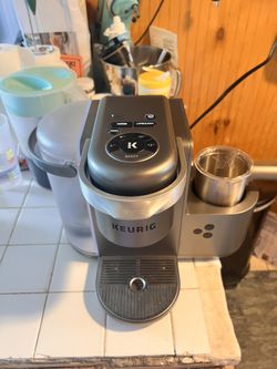 Keurig With Frother And K Cup Holder 