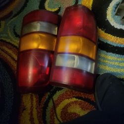 99 Ckevy Tail Light Lens 