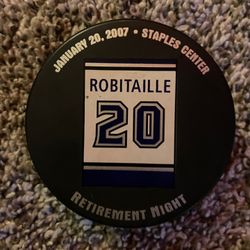 Los Angeles Kings-Luc Robitaille Hockey Puck 