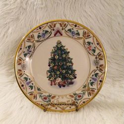 Lenox Christmas Trees Around The World Plate