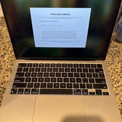 MacBook M3