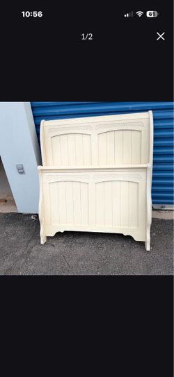 ❤️TWIN SIZE BED FRAME  BEIGE COLOR MADE WITH SOLID WOOD❤️