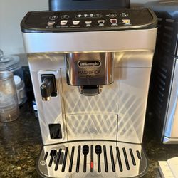 DeLonghi Magnifica Evo Espresso and Coffee Machine ECAM29084SB