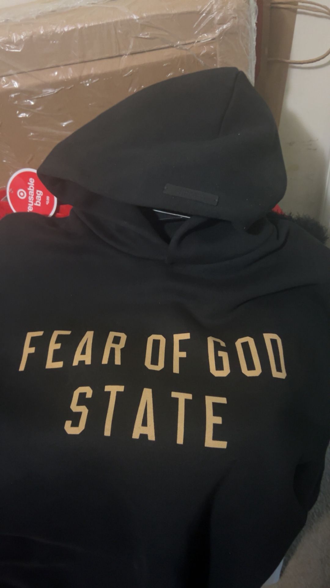 Essentials Hoodie (L)