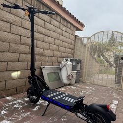 Dual-motor electric scooter