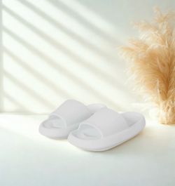 Pantuflas tipo almohada para mujer y hombre, ideales para casa o la ducha, con suela acolchada y gruesa