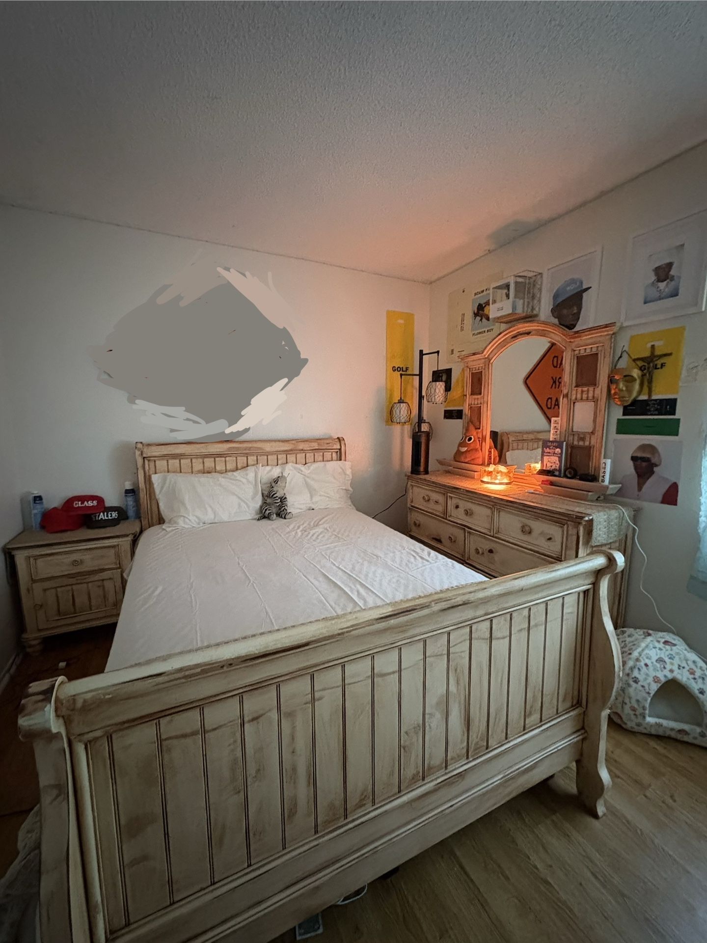 Full Size Wood Bedroom Set