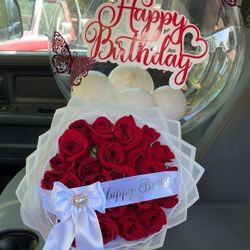 Balloon & 25 Rose Bouquet Bundle