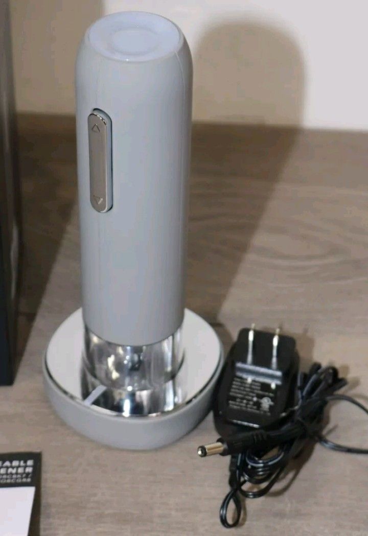 Modal - Rechargeable Wine Opener - Gray