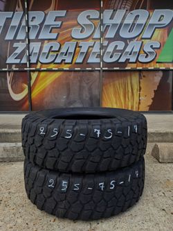 PAIR OF 255/75/17 BFGOODRICH MUD TERRAIN T/A KM2