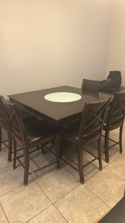 Bar stool dinner table