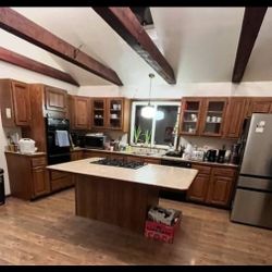 Kitchen Cabinets With Good Oak Doors. 