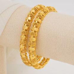 2-Piece Gold-Plated Bracelet Set for Everyday Wear