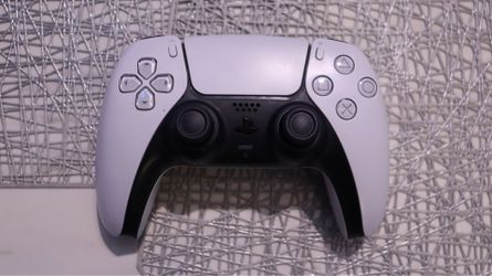 DualSense Wireless Controller for PlayStation 5 - White/Black