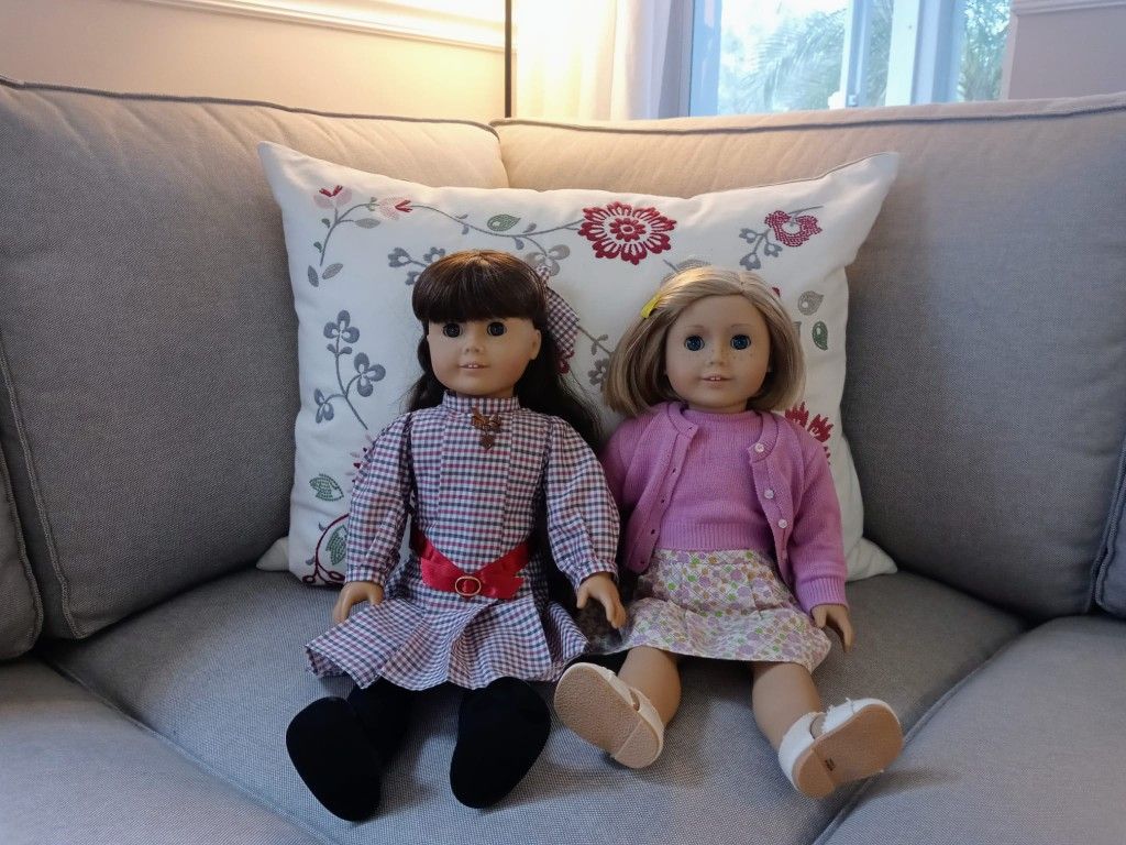 VINTAGE AMERICAN GIRL DOLL LOT