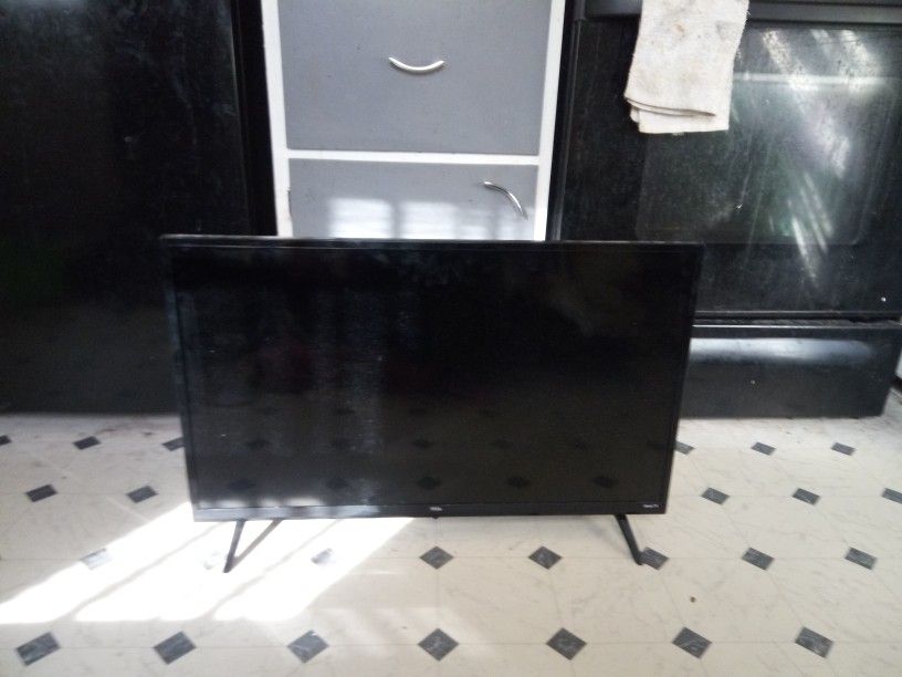 32 Inch Tcl