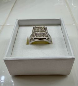 Engagement Diamond Ring