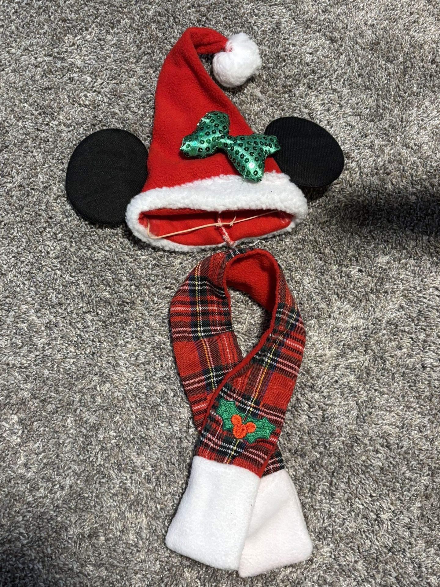 Mickey Christmas Hat And Scarf