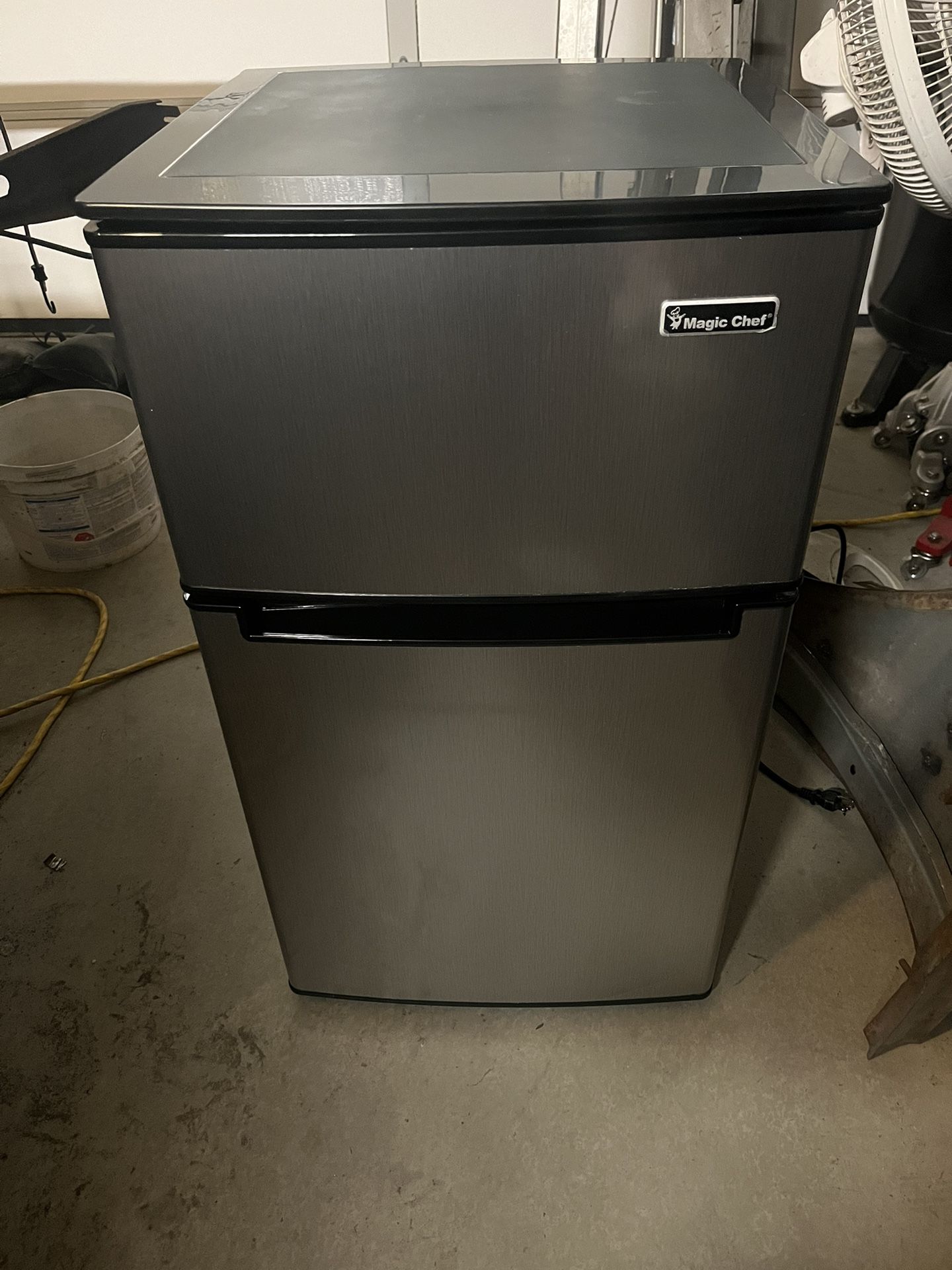 Mini Fridge/freezer