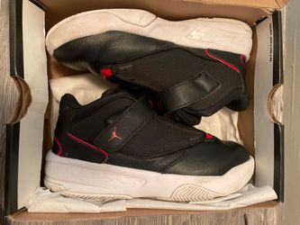 Boys Jordan’s size 1y