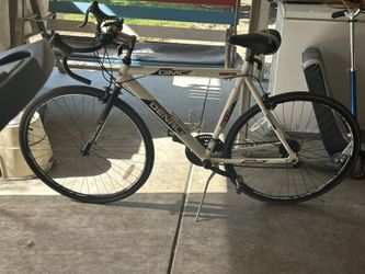 -GMC Denali Mens Road Bicycle Cruiser-