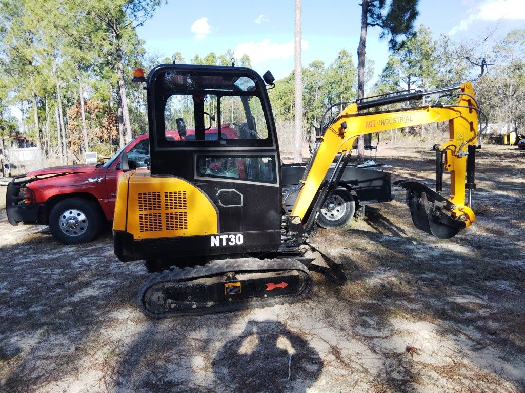 NT30 Diesel Excavator