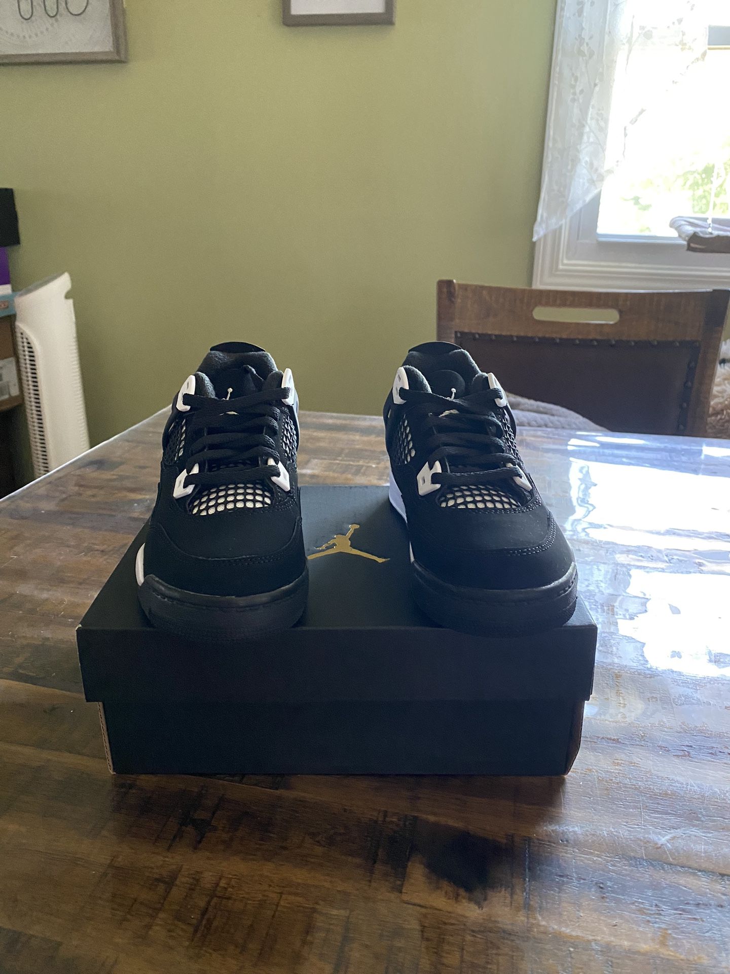 AIR JORDAN 4 WHITE THUNDER PRESCHOOL SIZE 13c