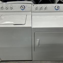 Matching GE Washer Dryer Set 