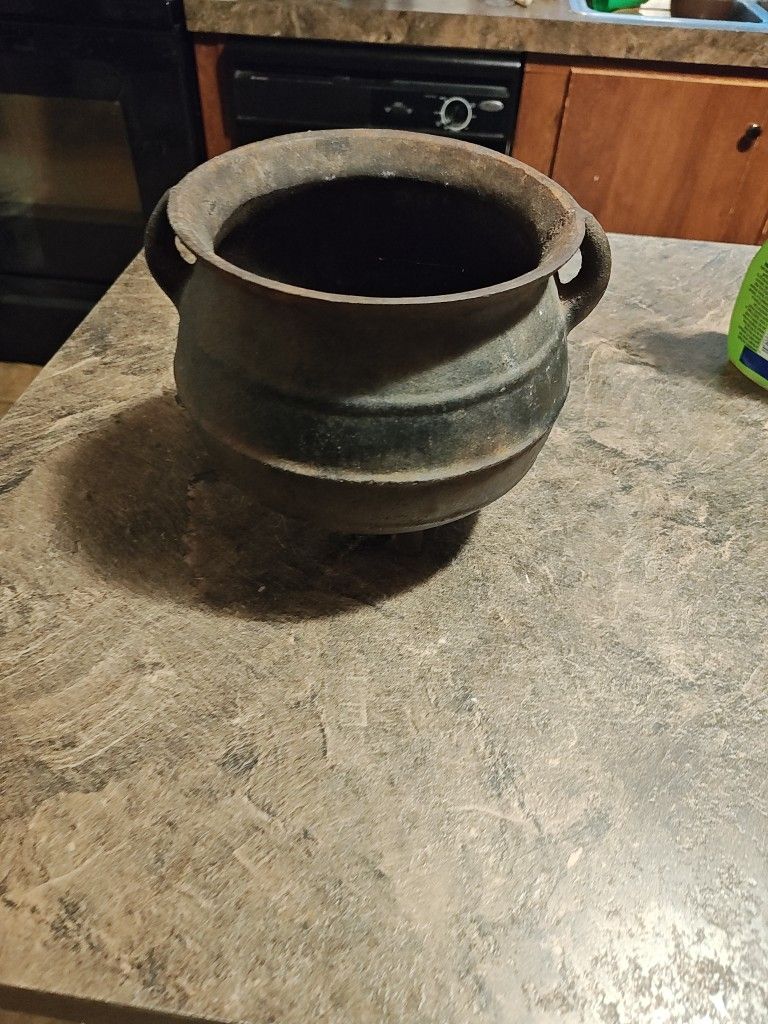Cast Iron Cauldron