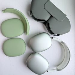 Apple AirPods Max in green