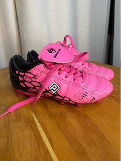 Umbro Kids Pink Soccer Cleats Size 13 Youth
