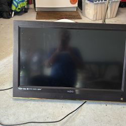Tv/television /vizio 