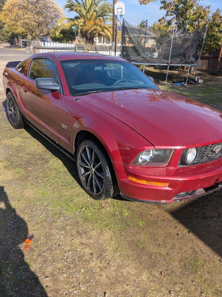 2005 Ford Mustang