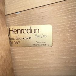 Henredon Dinning Table And Chairs (Antique)