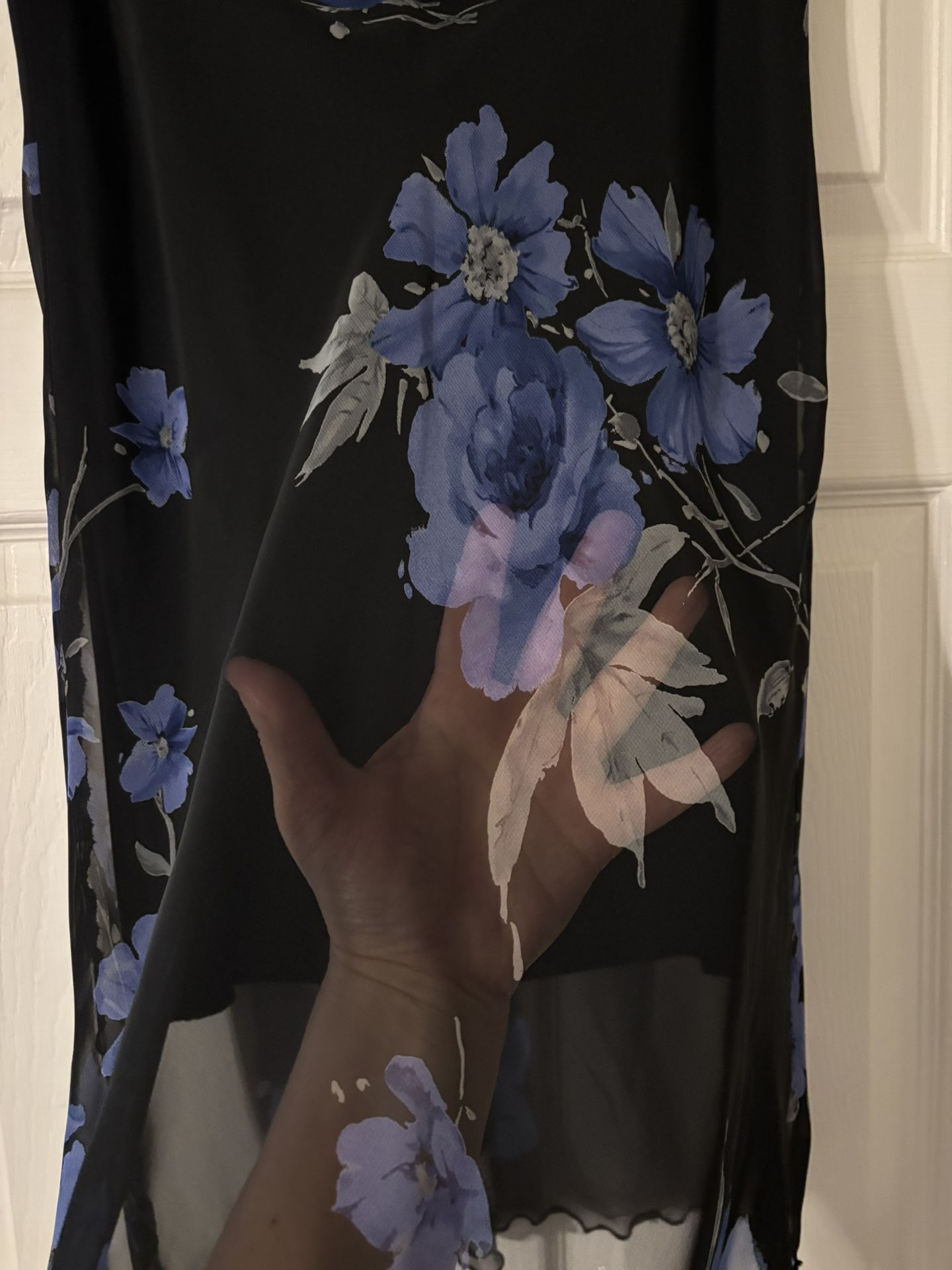 Exact Change Blue Black Floral Skirt Size L