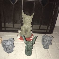 Halloween Decorations Gargoyles Set