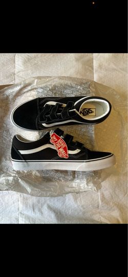 Vans Old Skool V (Sundo/Canvas) Black/White new in box, size 11.5 Velcro