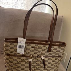 Woman’s Tote Bag New Never Used With Tags On It View All Photos Pickup Gaithersburg Md20877