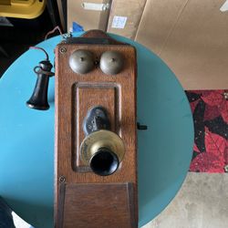 Old Style Kellogg Wall Phone