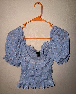 Forever 21 Blue Ditsy Floral Smocked Puff Sleeve Crop Top - Size S