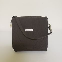 Baggallini Wristlet