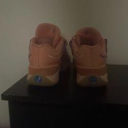 Kd 18 Atomic Pink Blue  Size 11