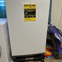 Portable BLACK + DECKER Washer & Dryer 