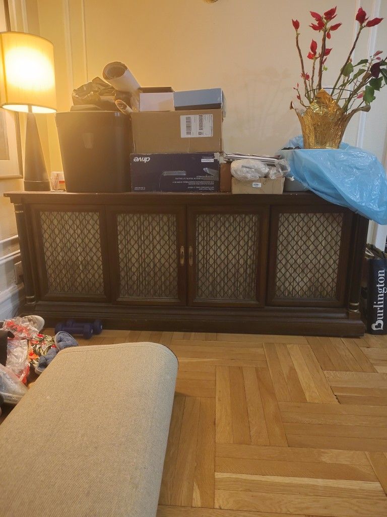 Free Mid-century TV Console. Repurpose. Pick Up Immediately. Very Sturdy.